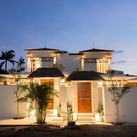 Cascata Villa Canggu Exteriör bild