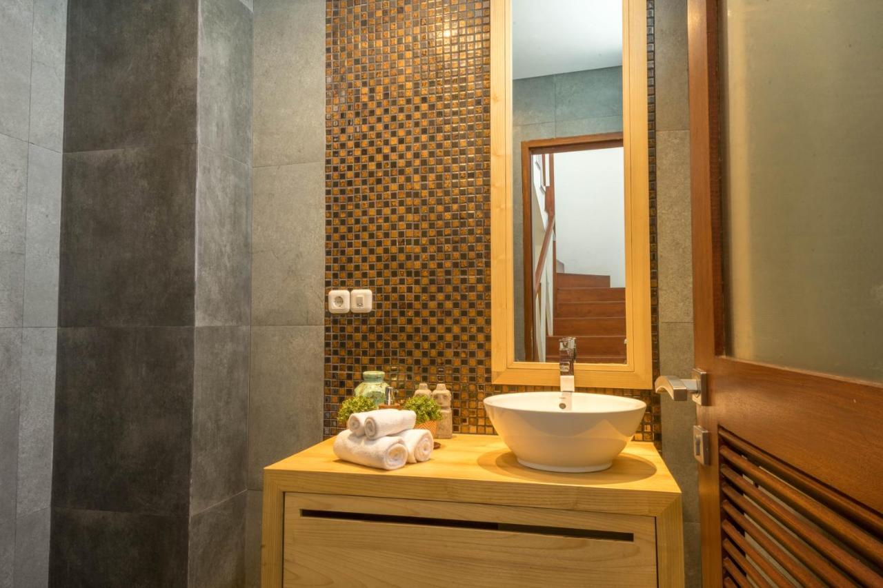 Cascata Villa Canggu Exteriör bild